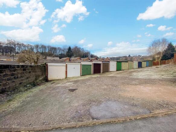 Separate Garage