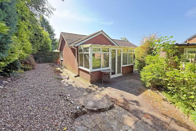 2 bed Detached Bungalow for sale Image 6