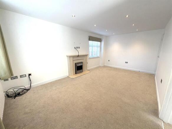 Living Room - 2.jpg