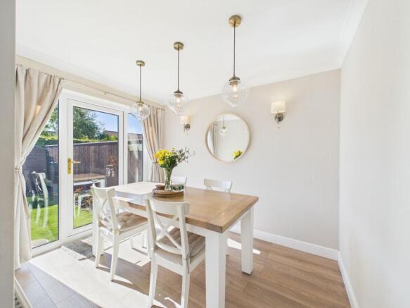 3 bed Semi-Detached for sale Image 4