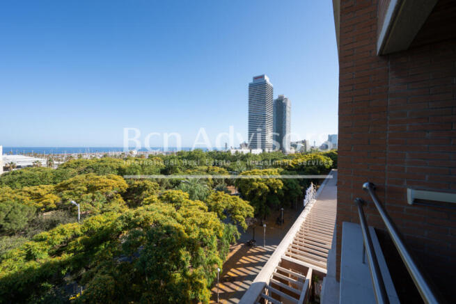 Magnfico-piso-alto-frente-al-mar-con-espectacul...