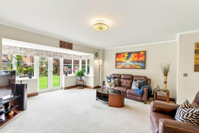4 bed Detached for sale Image 7