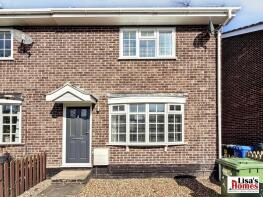27, Peregrine Way, Lowestoft NR33 7QH