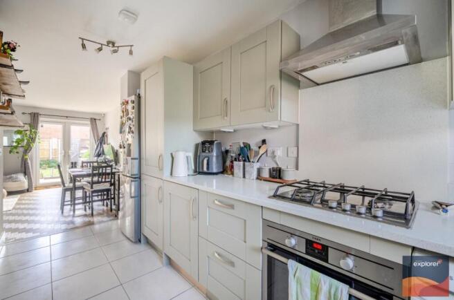 Saunders Way, Basingstoke, RG23 photo 4