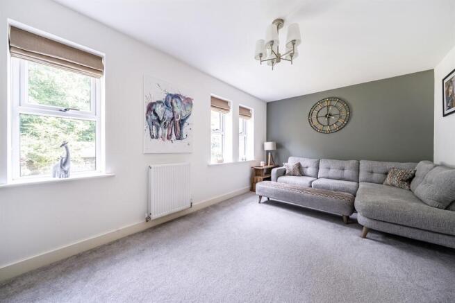 4 bed Town House for sale Image 10