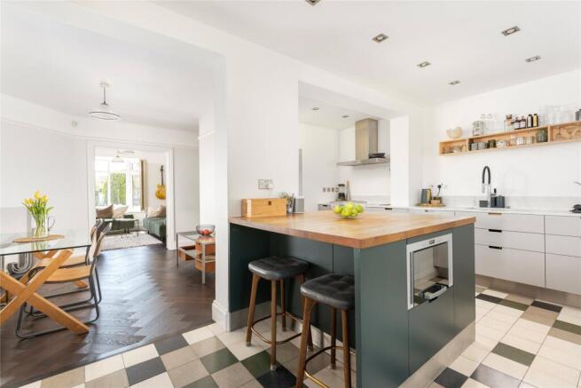 Kitchen/Breakfast