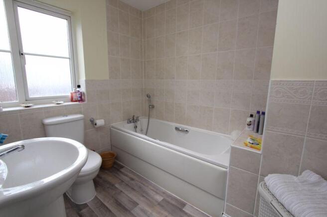 Family Bathroo...
