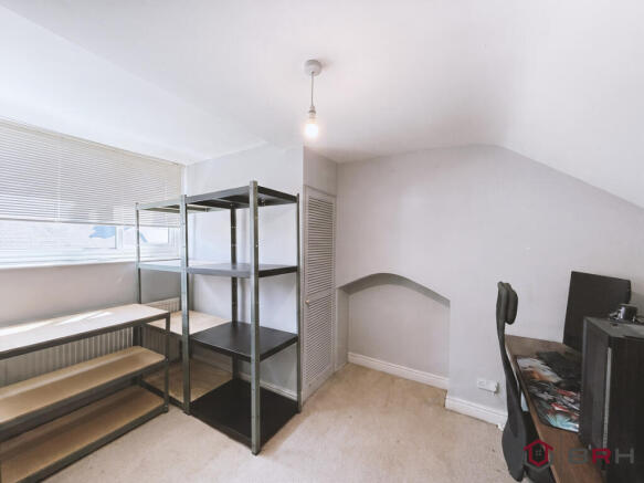 3 bed Terraced for sale Image 10