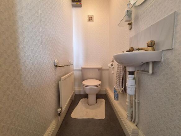2 bed Flat for sale Image 8