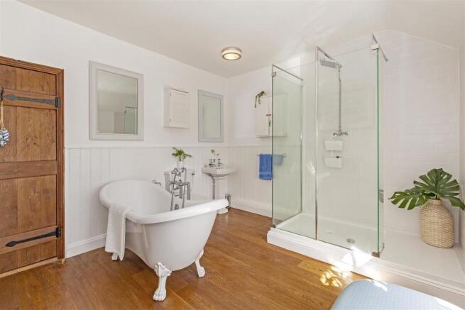 Bathroom-2.jpg