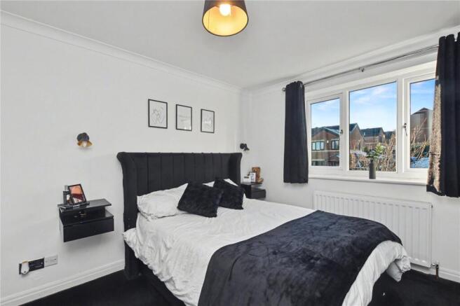3 bed Semi-Detached for sale Image 4