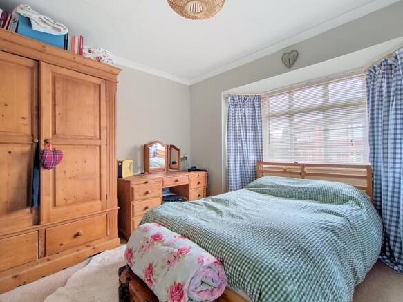 4 bed Semi-Detached for sale Image 11