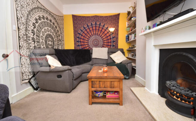 lounge 3.JPG