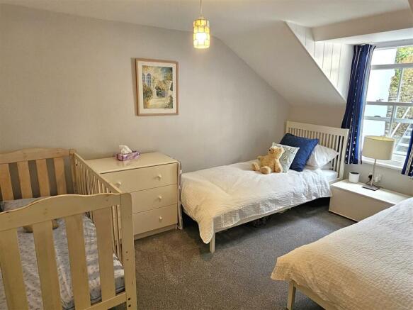 3rd Bedroom.jpg