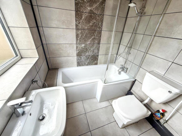 2 bed Terraced for sale Image 4