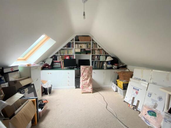Photo 9