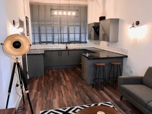 Kitchen Pic 1 (1).jpg