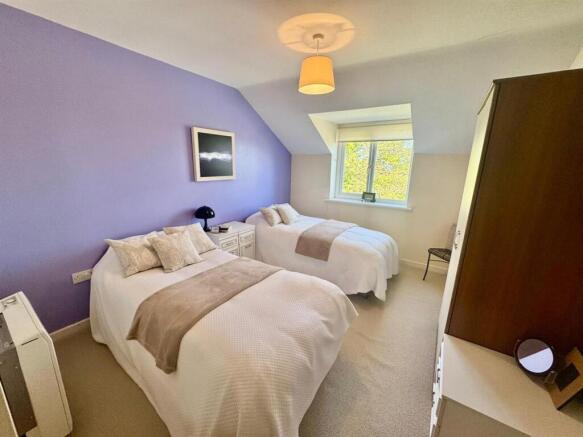 1 bed Flat for sale Image 4