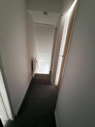 2 bed House to rent Image 7