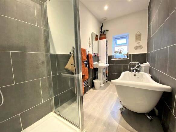 Family bath and s...