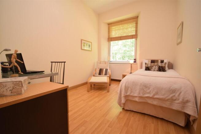Bedroom 2.JPG