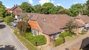 1, Hassocks Close, Hassocks BN6 8FD