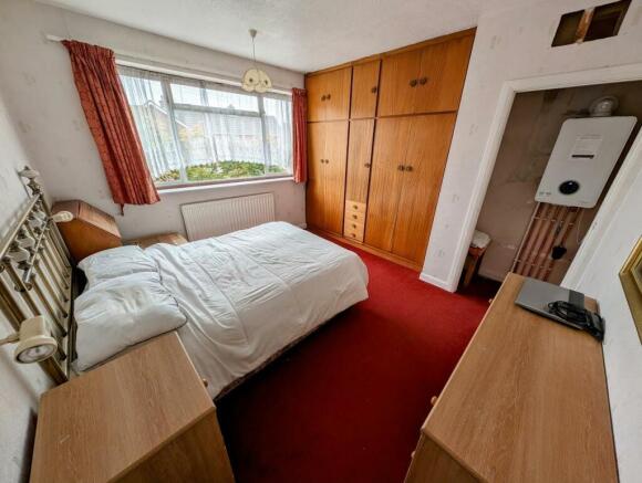 bed 1.jpg
