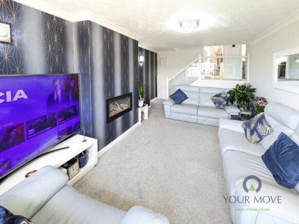 4 bed Semi-Detached for sale Image 4