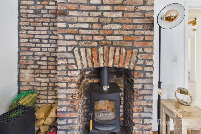3 bed Detached for sale Image 8
