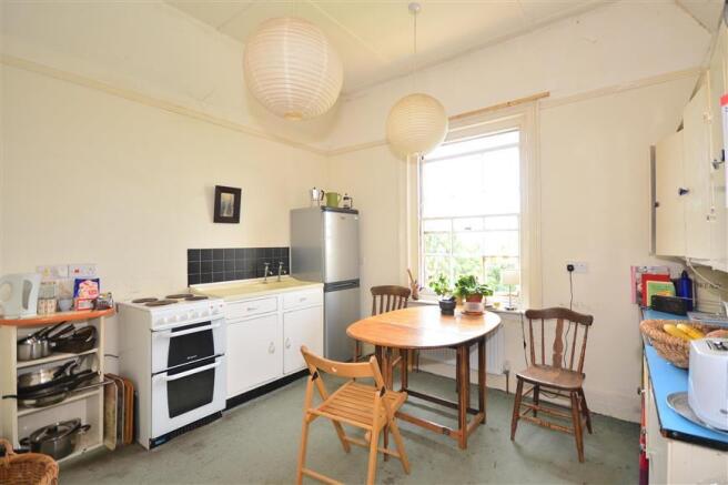Kitchen/ Breakfast Room