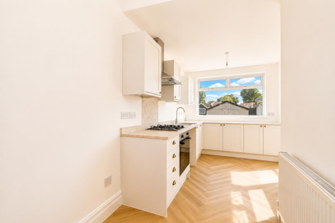 3 bed Terraced for sale Image 9