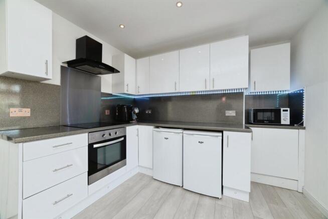 2 bed End of Terrace for sale Image 5