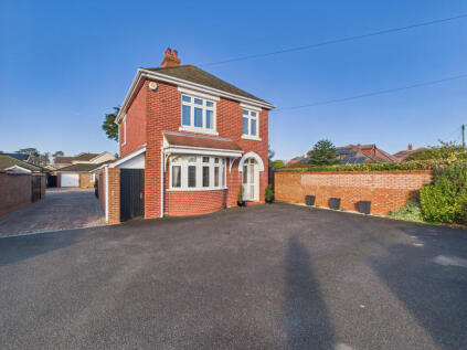 Locks Road, Locks Heath, SO31 6LD