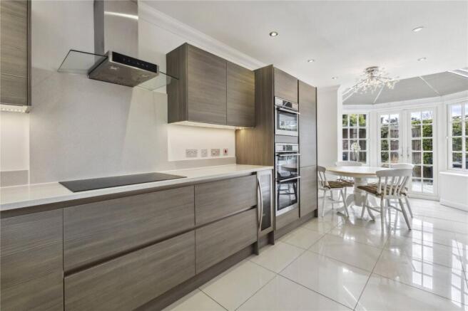 Kitchen/Dining Area