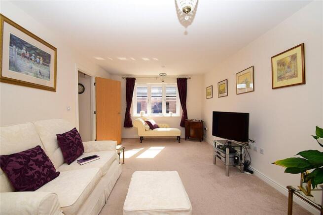 4 bed Detached for sale Image 8