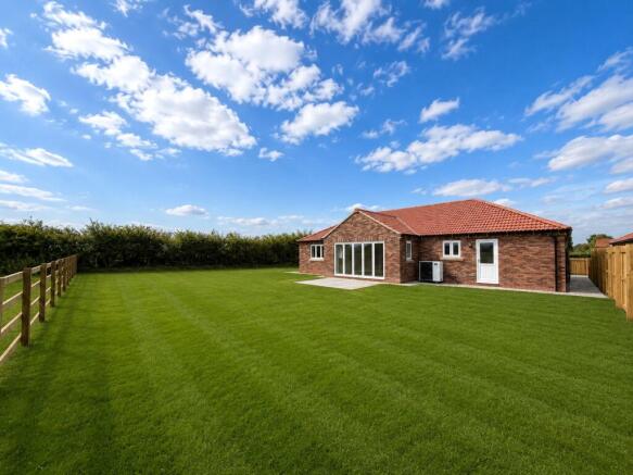 3 bed Bungalow for sale Image 12