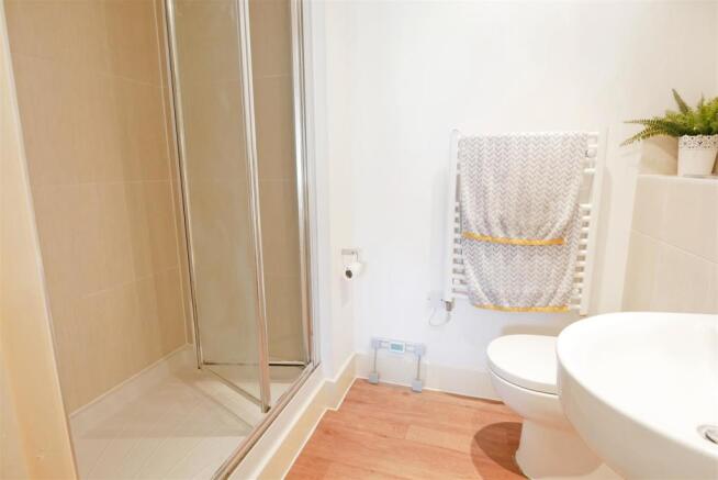 Shower Room.jpg