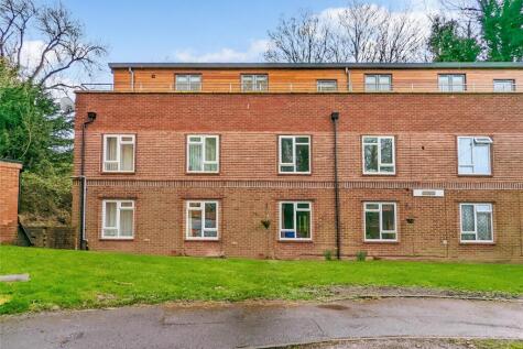 Henley Lodge, Courtlands, Maidenhead, SL6