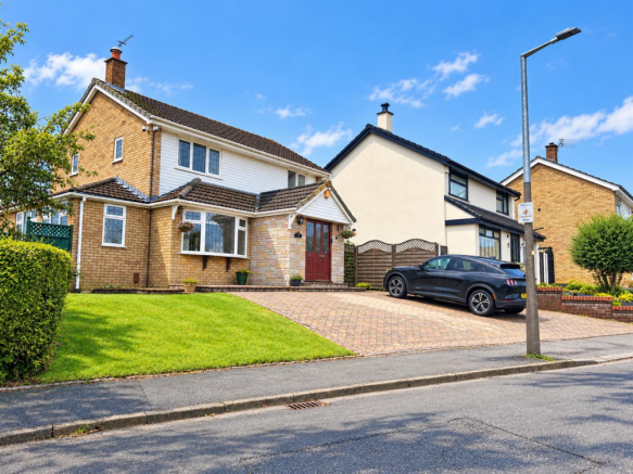 4-bed detached on Keswick Avenue, Gatley, Cheadle, £580,000