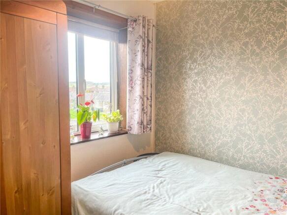 3 bed Semi-Detached for sale Image 8
