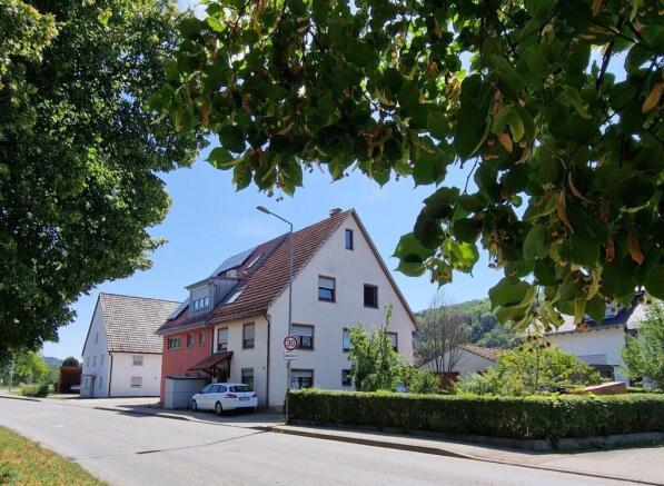 Straßenansicht