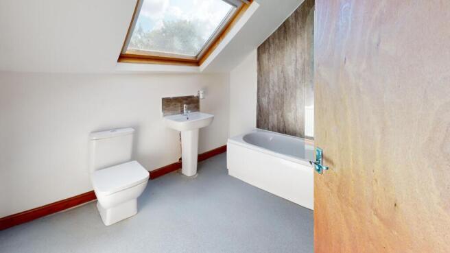 5 bed House to rent Image 5
