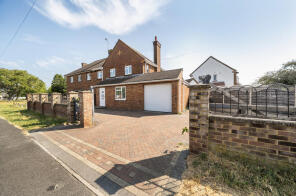 6, Croft Green, Dunstable LU6 1EG