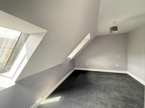4 bed Town House for sale Image 11