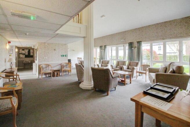 2 bed Apartment for sale Image 10