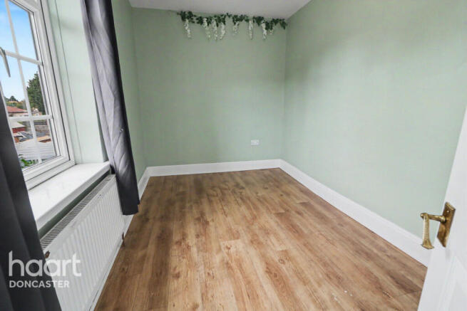 3 bed Terraced for sale Image 11