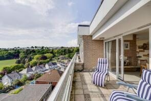2, St Osyth Court, Barry CF62 6RT