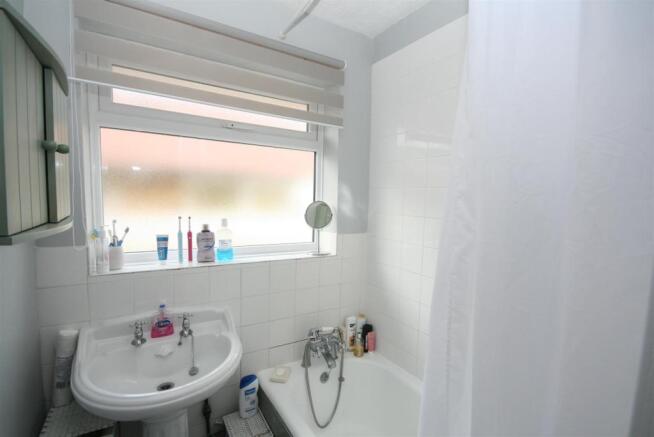 Bathroom.JPG