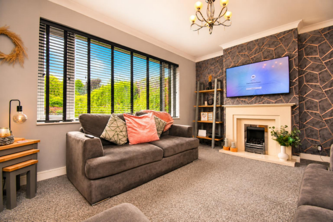 3 bed Semi-Detached for sale Image 8