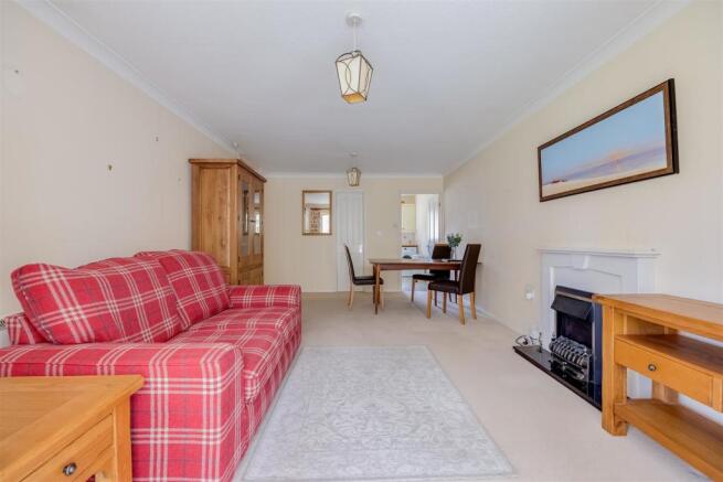 bingalow-derby-close-epsom-downs-119.jpg